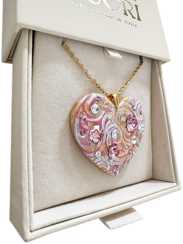 Pendente a cuore personalizzato in argilla polimerica con cristalli Swarovski e dedica incisa. Un gioiello materico, l'idea regalo perfetta e originale per emozionare in occasione della Festa della Mamma