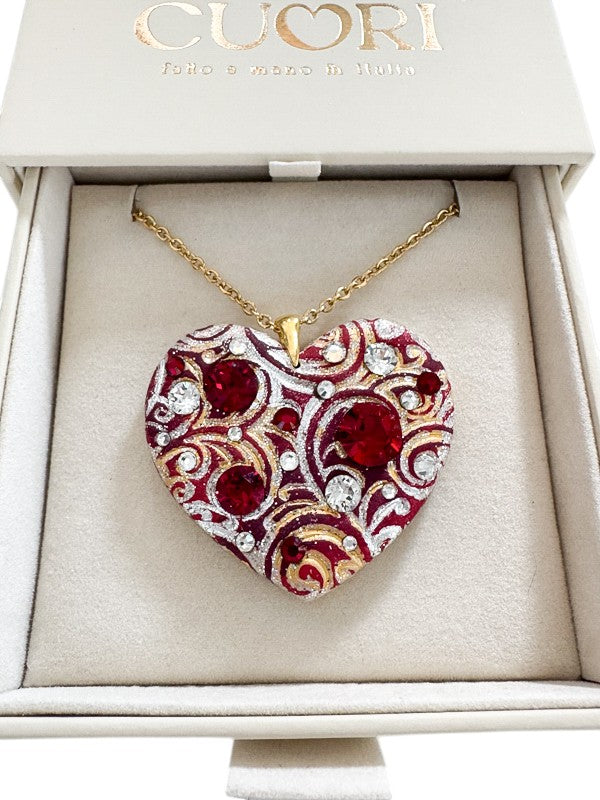 Pendente a cuore personalizzato in argilla polimerica con cristalli Swarovski e dedica incisa. Un gioiello materico, l'idea regalo perfetta e originale per emozionare in occasione della Festa della Mamma