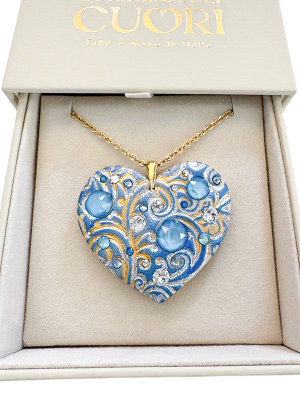 Pendente a cuore personalizzato in argilla polimerica con cristalli Swarovski e dedica incisa. Un gioiello materico, l'idea regalo perfetta e originale per emozionare in occasione della Festa della Mamma