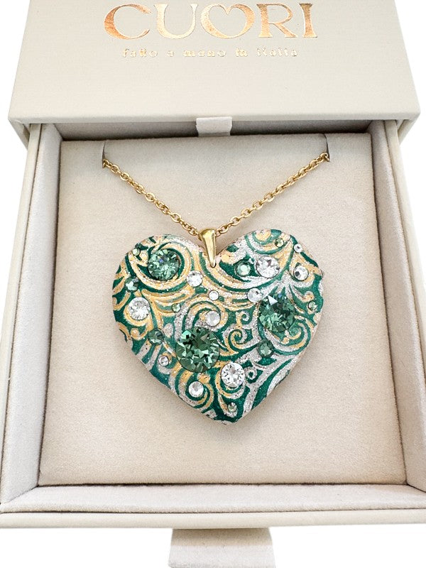 Pendente a cuore personalizzato in argilla polimerica con cristalli Swarovski e dedica incisa. Un gioiello materico, l'idea regalo perfetta e originale per emozionare in occasione della Festa della Mamma